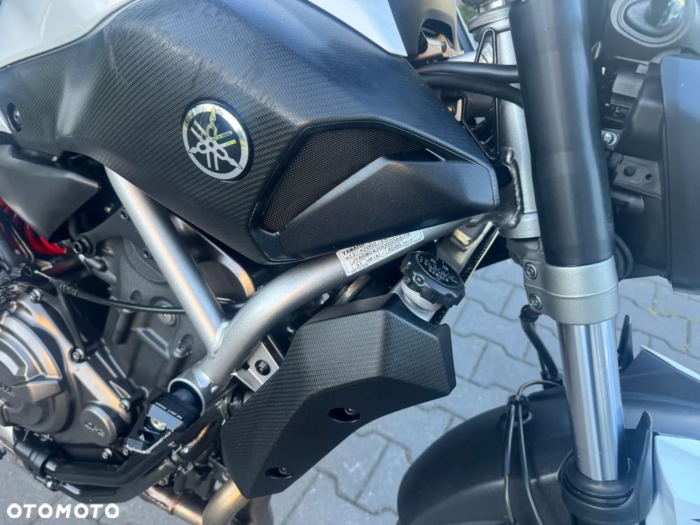 Yamaha MT - 17