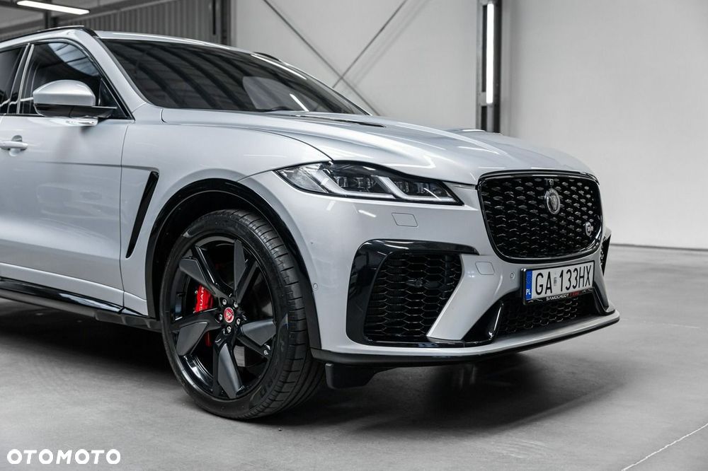 Jaguar F-Pace 5.0 V8 S/C AWD SVR - 11