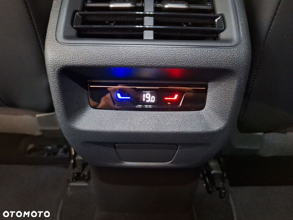Volkswagen Tiguan 2.0 TDI R-Line Plus DSG - 29