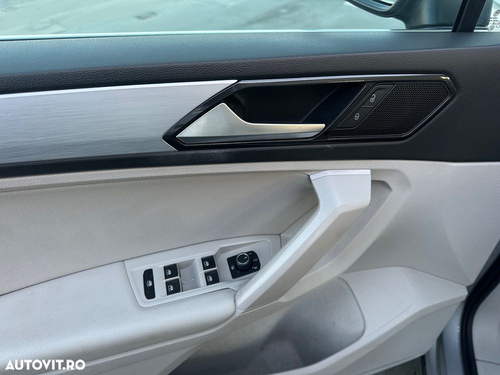 Volkswagen Tiguan - 24