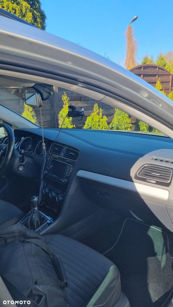 Volkswagen Golf - 8
