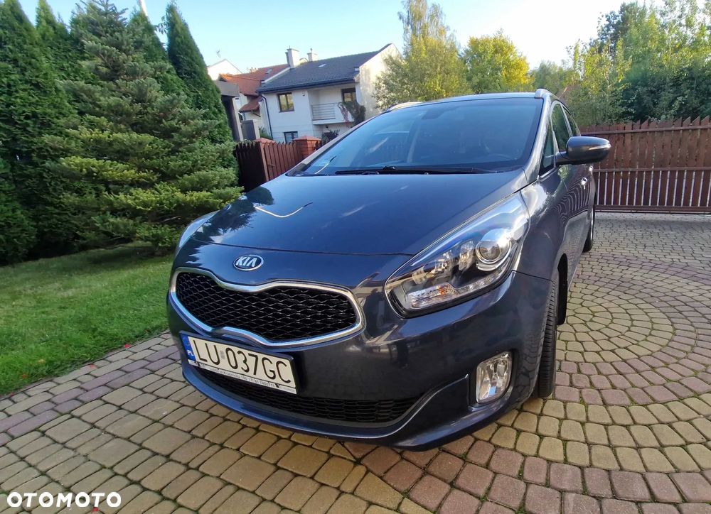 Kia Carens 1.7 CRDi Business Line - 1