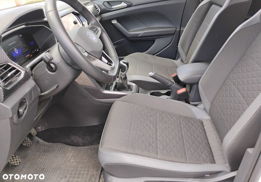 Volkswagen T-Cross - 8