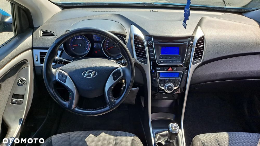 Hyundai i30 1.4 Intro Edition - 7