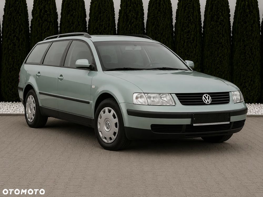 Volkswagen Passat 1.8 Comfortline - 1