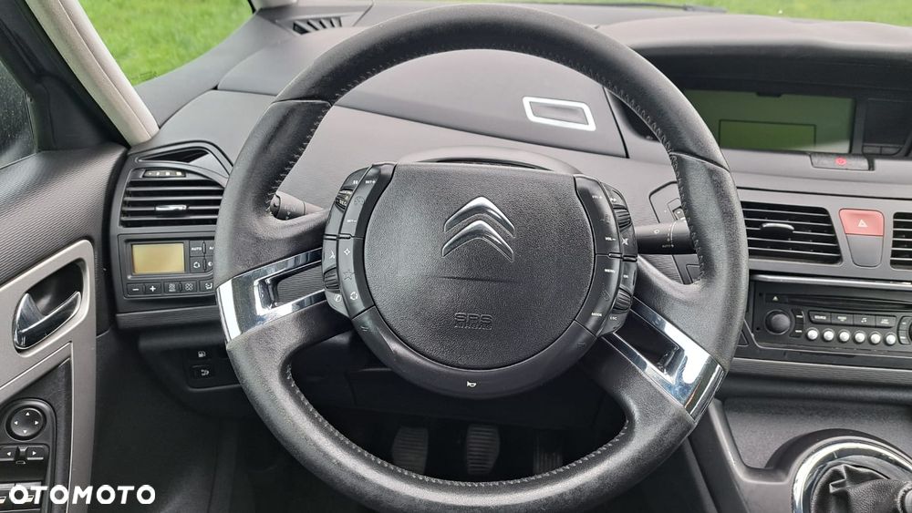 Citroën C4 Picasso 1.6 HDi FAP Exclusive - 16