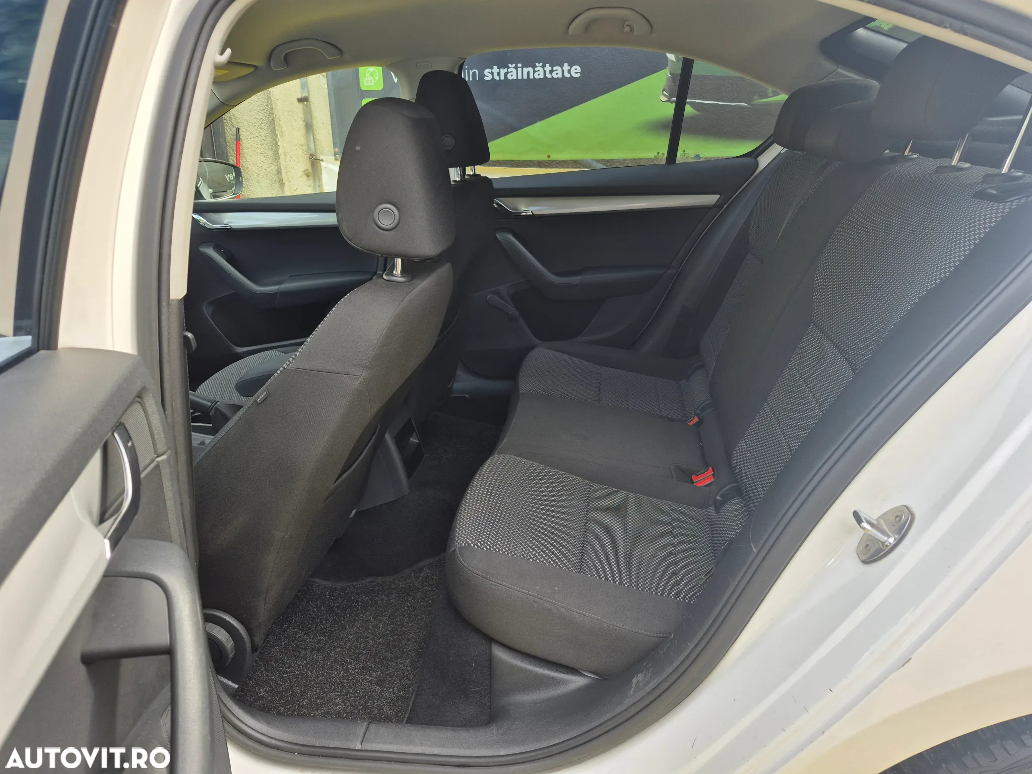 Skoda Octavia 2.0 TDI Ambition - 11