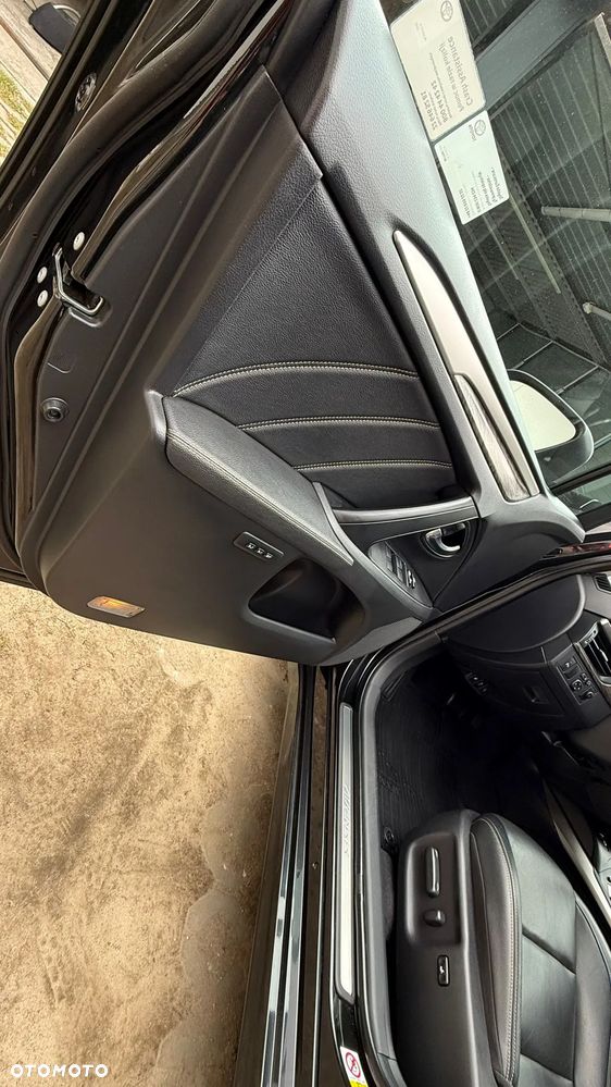 Toyota Avensis 2.0 Prestige MS - 24