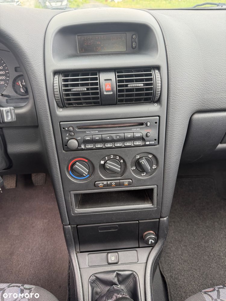 Opel Astra - 10