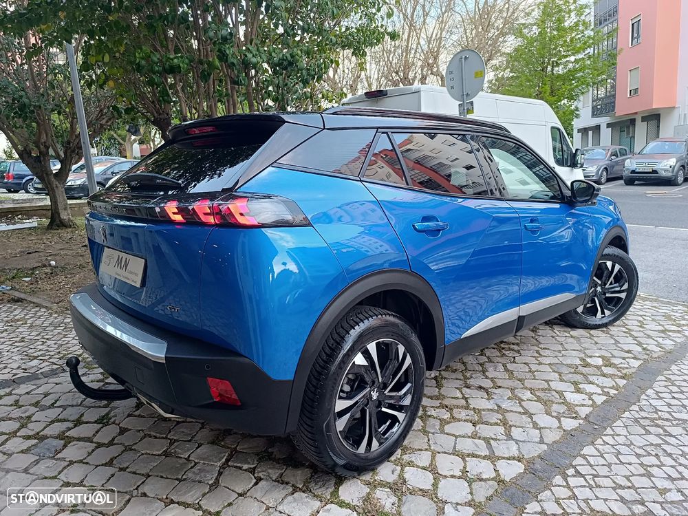 Peugeot 2008 PureTech 130 EAT8 GT - 3