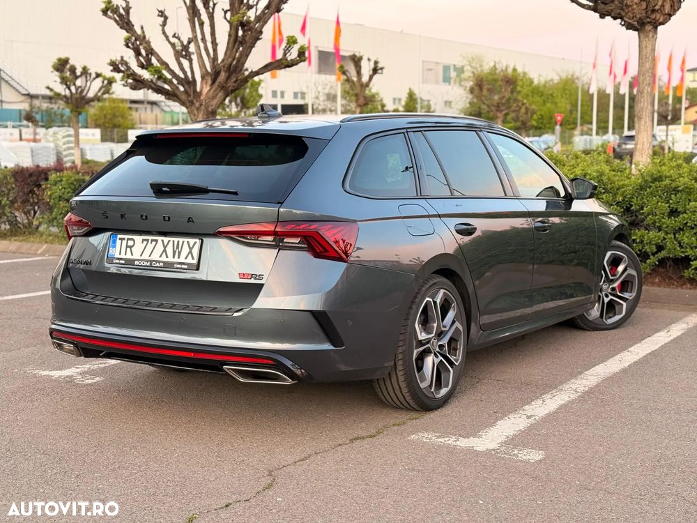 Skoda Octavia 2.0 TDI DSG RS Plus - 6