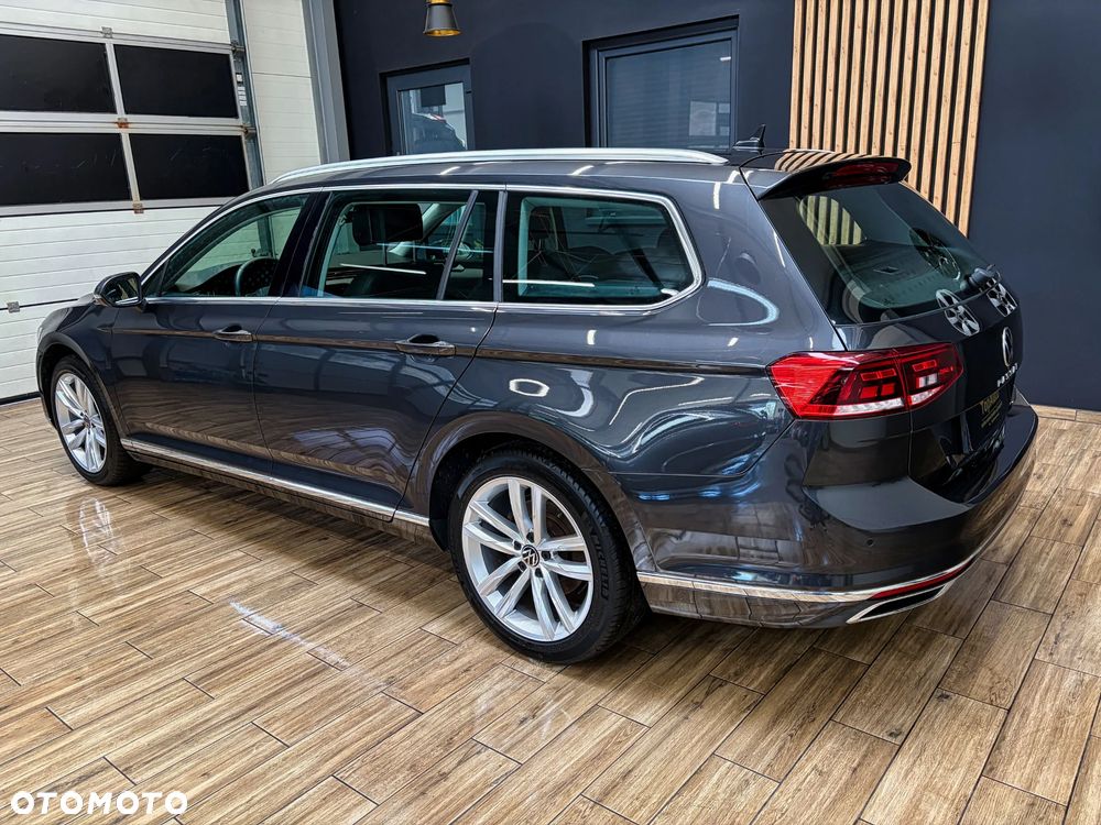 Volkswagen Passat - 10