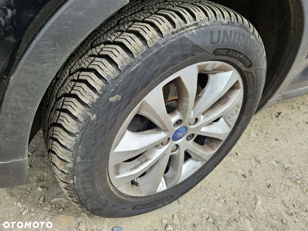 Ford Kuga 2.0 TDCi 4x4 Titanium - 23