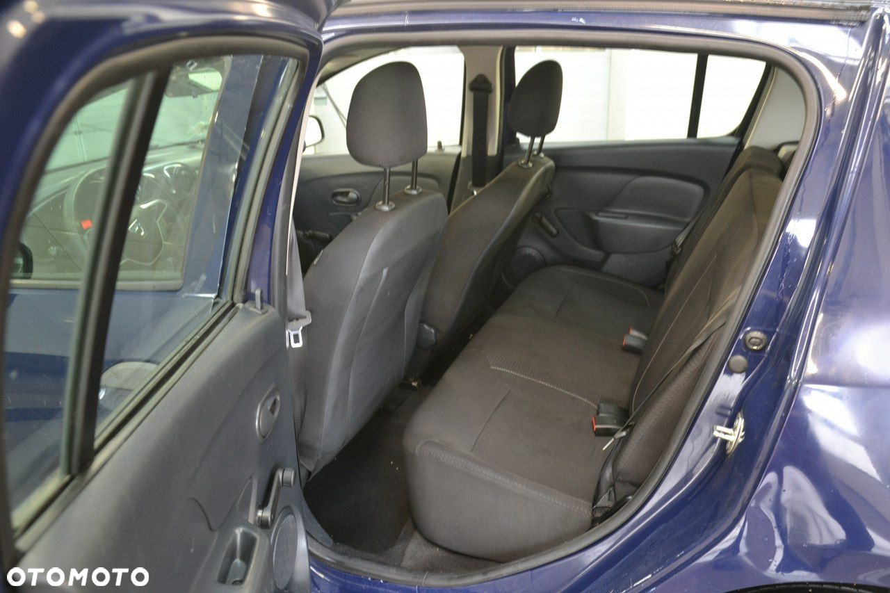 Dacia Sandero - 25
