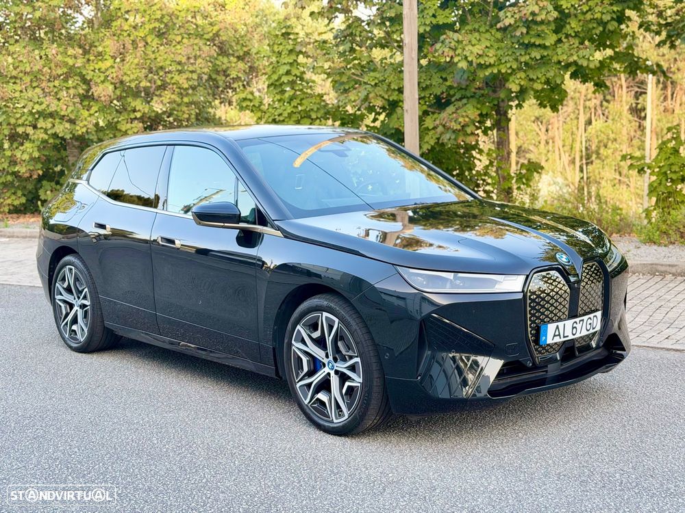 BMW iX xDrive 40 Pack Desportivo - 13