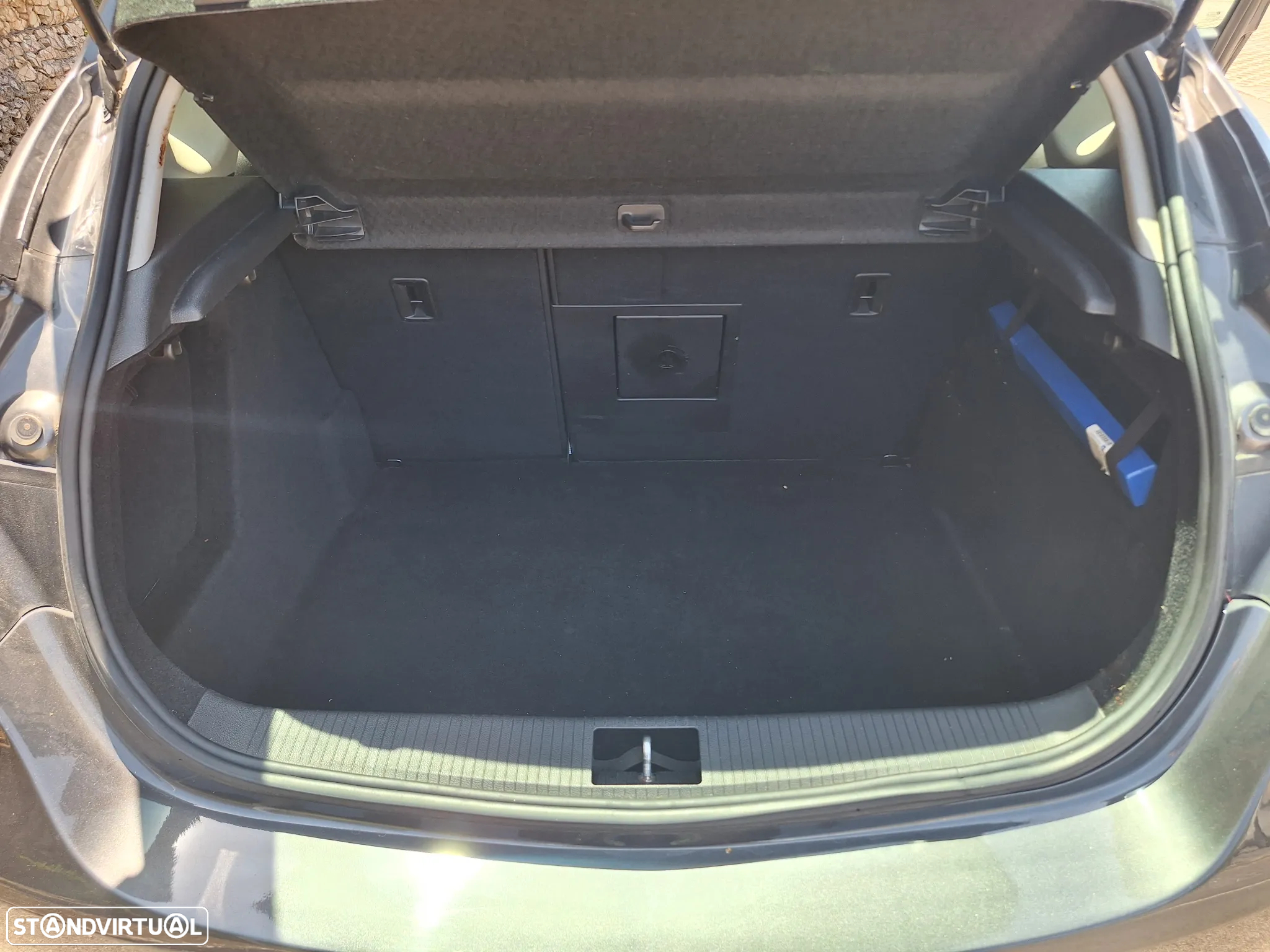 Opel Astra 1.7 CDTi Cosmo - 28