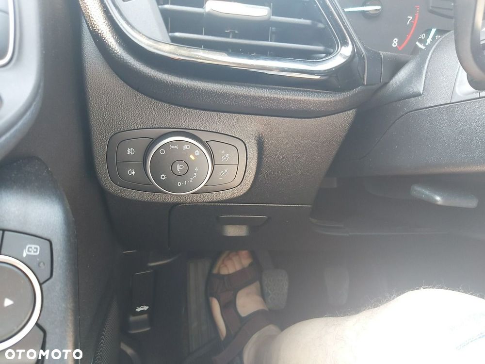 Ford Fiesta - 11