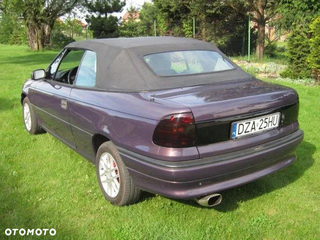 Opel Astra Cabriolet 1.6 - 6