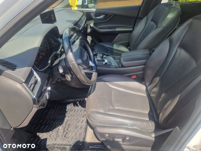 Audi Q7 - 14