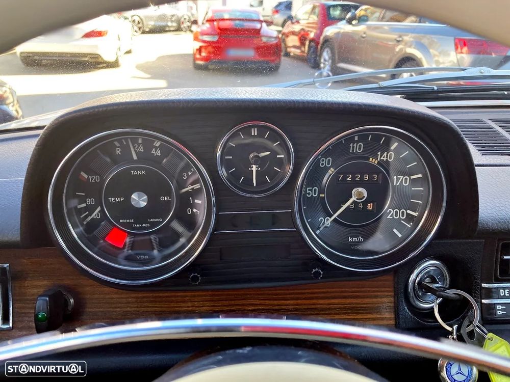 Mercedes-Benz 250 - 14