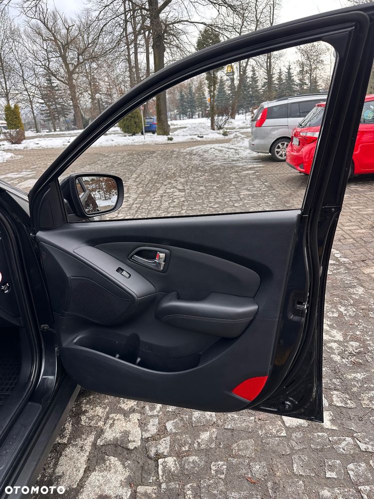 Hyundai ix35 2.0 CRDi 4WD Automatik Premium - 22