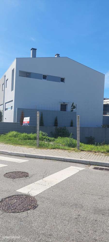 Terreno para construção moradia 4 frentes - Grande imagem: 2/5