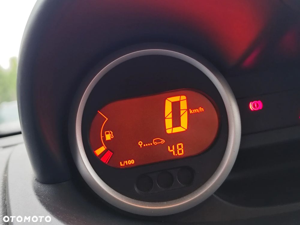 Renault Twingo 1.2 LEV 16V 75 Authentique - 8