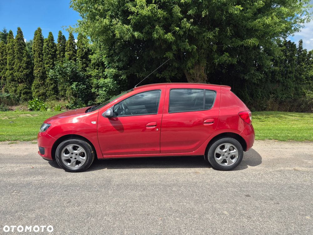 Dacia Sandero 1.2 16V 75 Essentiel - 1