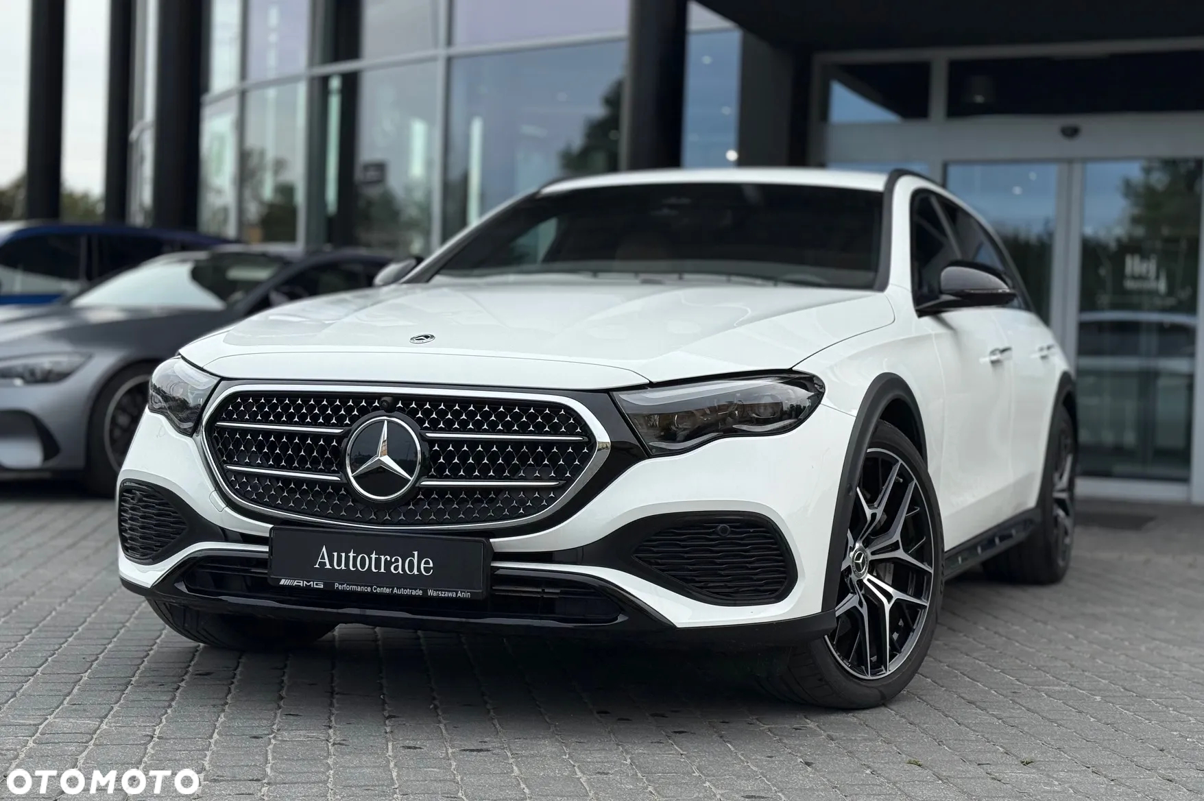 Mercedes-Benz Klasa E 300 de PHEV 4-Matic All-Terrain Avantgarde 9G-Tronic - 2