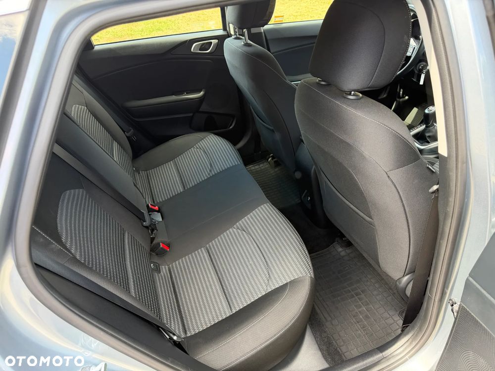 Kia Ceed 1.5 T-GDI M - 9