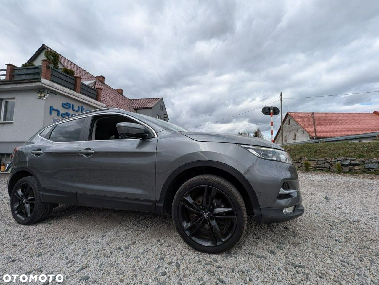 Nissan Qashqai - 2