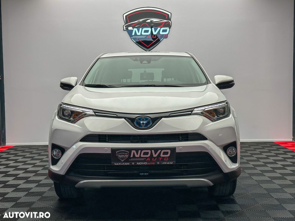 Toyota RAV4 - 4
