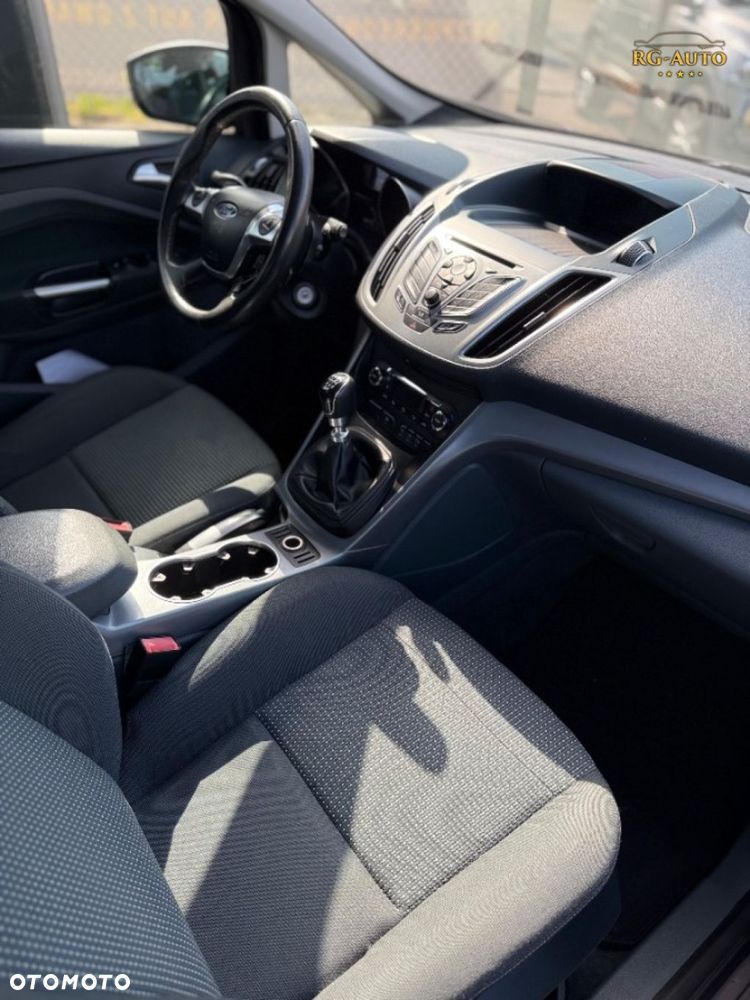 Ford Grand C-MAX - 39