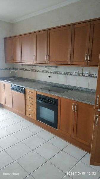 apartamento T2 Madalena 500 metros da praia - Grande imagem: 2/9