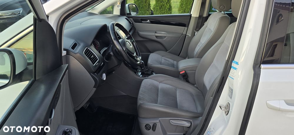 Volkswagen Sharan 2.0 TDI DSG (BlueMotion Technology) Highline - 11