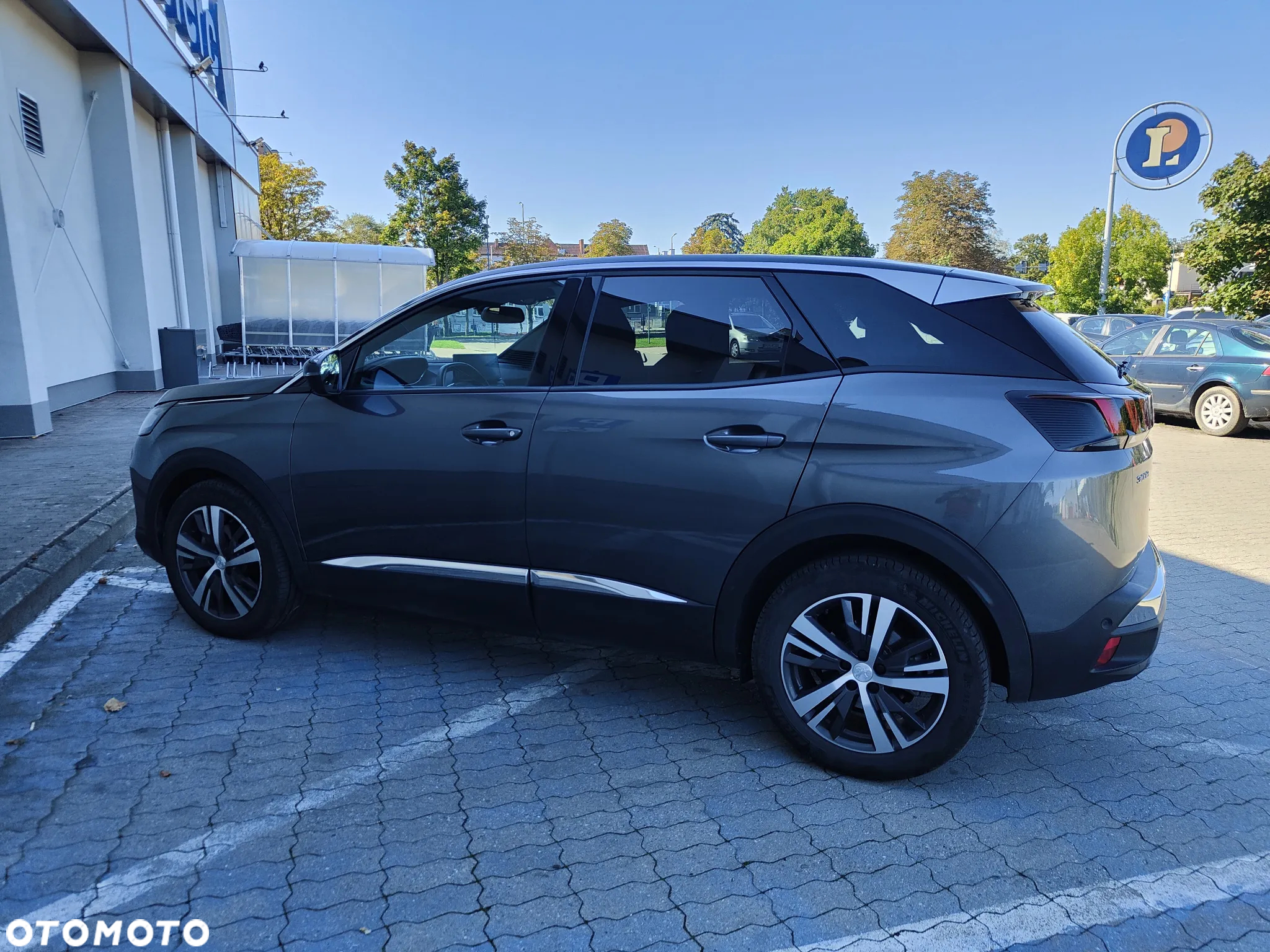 Peugeot 3008 1.5 BlueHDi Allure S&S EAT8 - 3