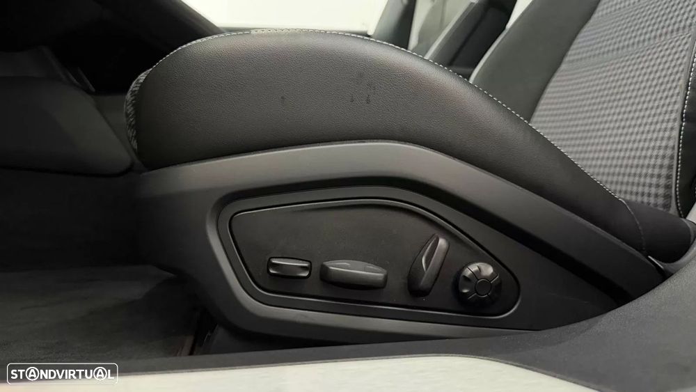 Porsche Taycan Standard - 20