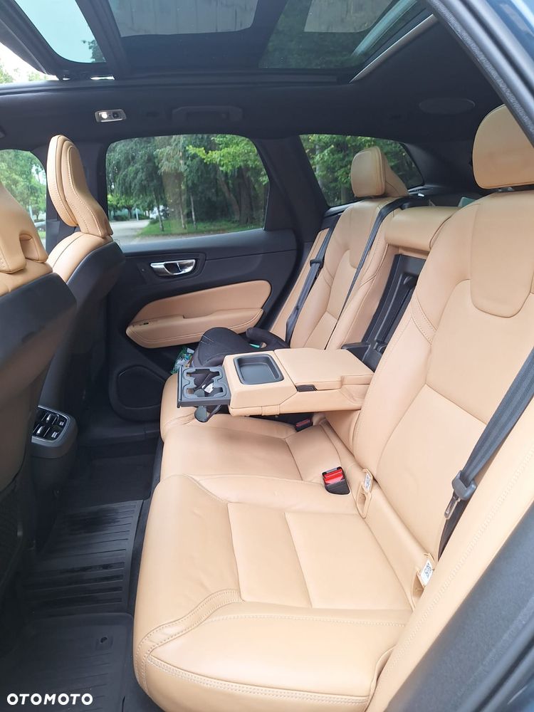 Volvo XC 60 T5 AWD Inscription - 25