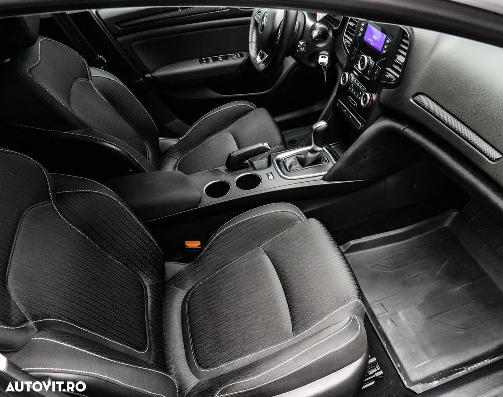 Renault Megane TCe 140 GPF EDC Equilibre - 12