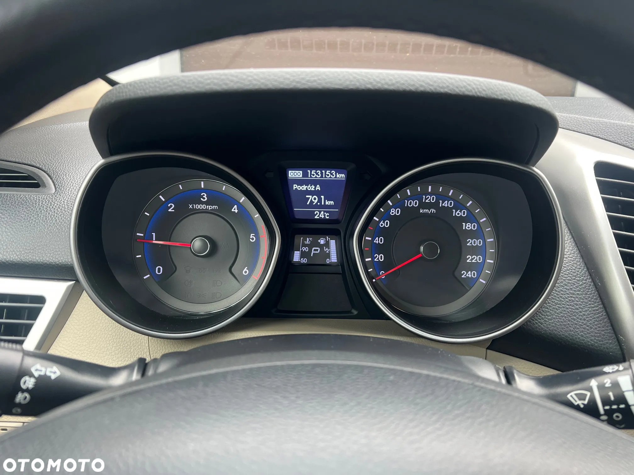Hyundai i30 1.6 CRDi BlueDrive Comfort DCT - 15