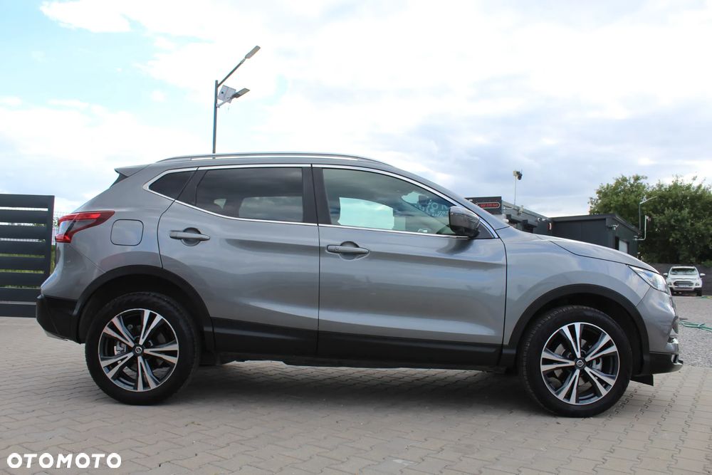Nissan Qashqai 1.2 DIG-T N-Vision - 11