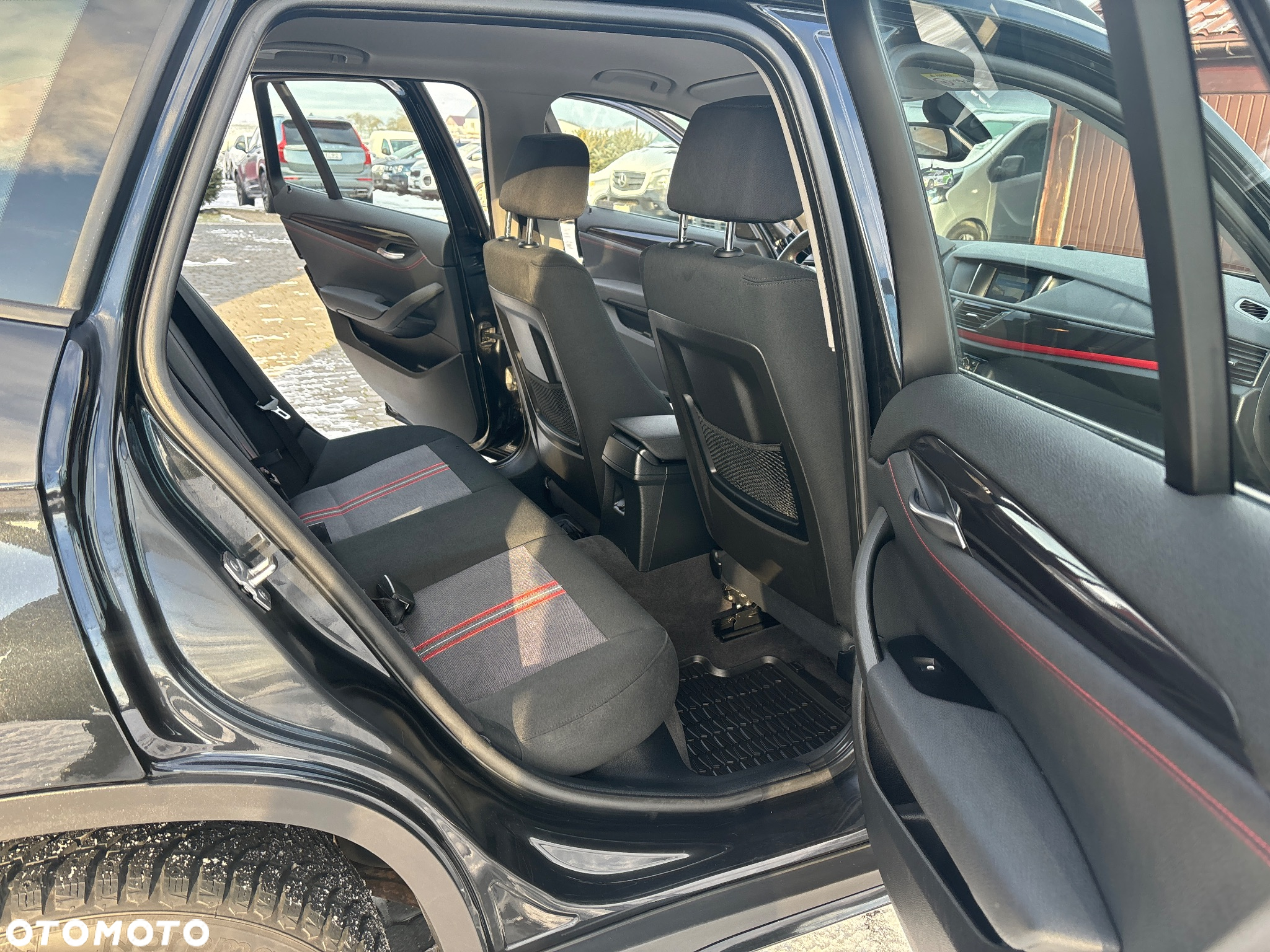 BMW X1 xDrive18d xLine - 14