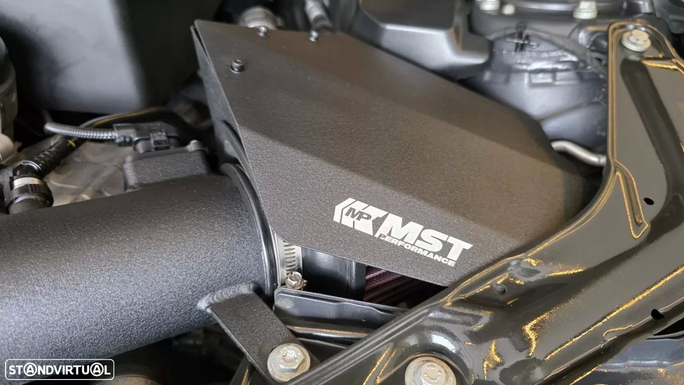 BMW M2 Auto - 34