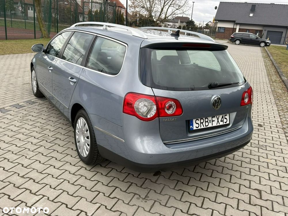 Volkswagen Passat - 6
