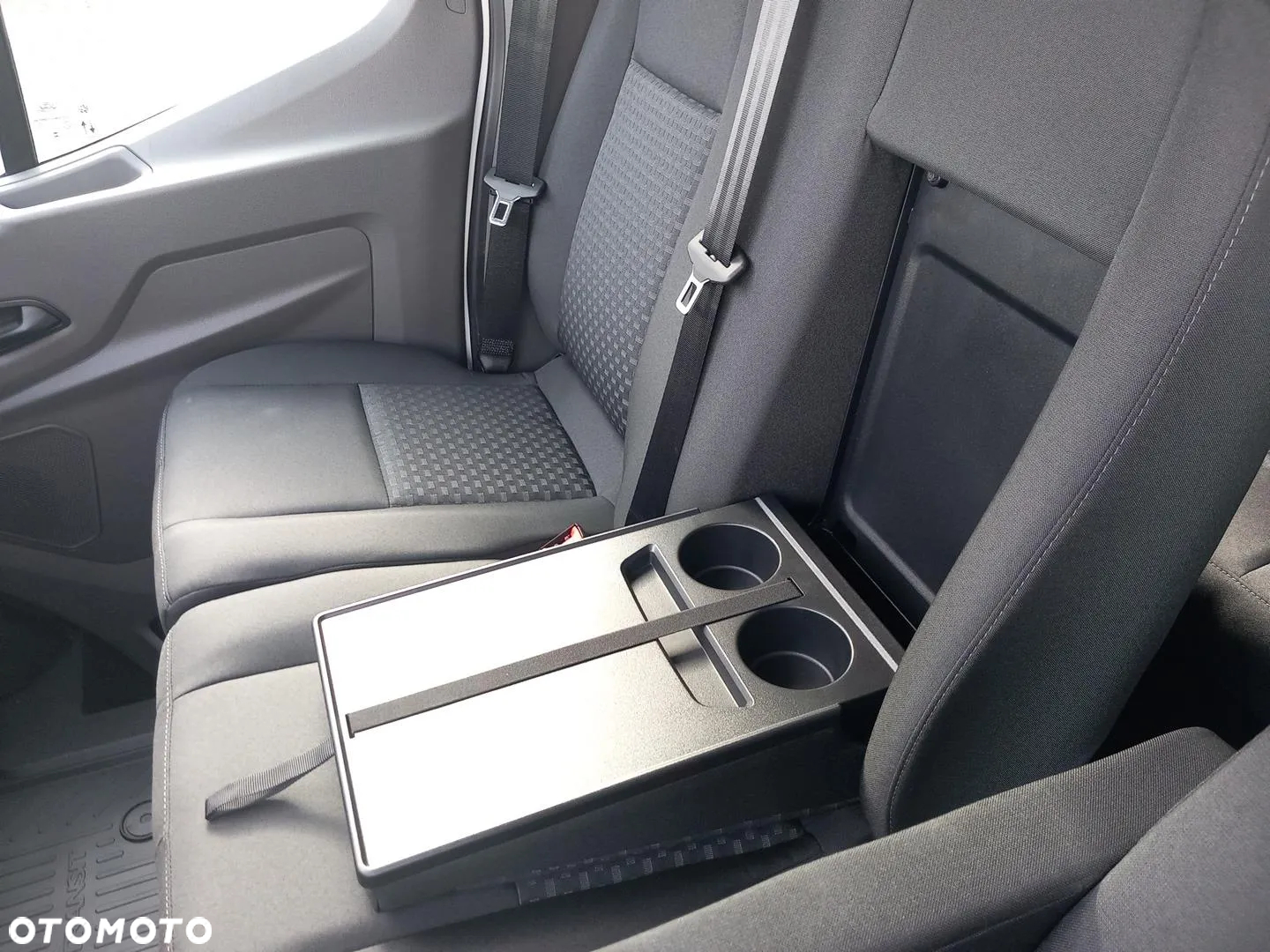 Ford Transit - 13