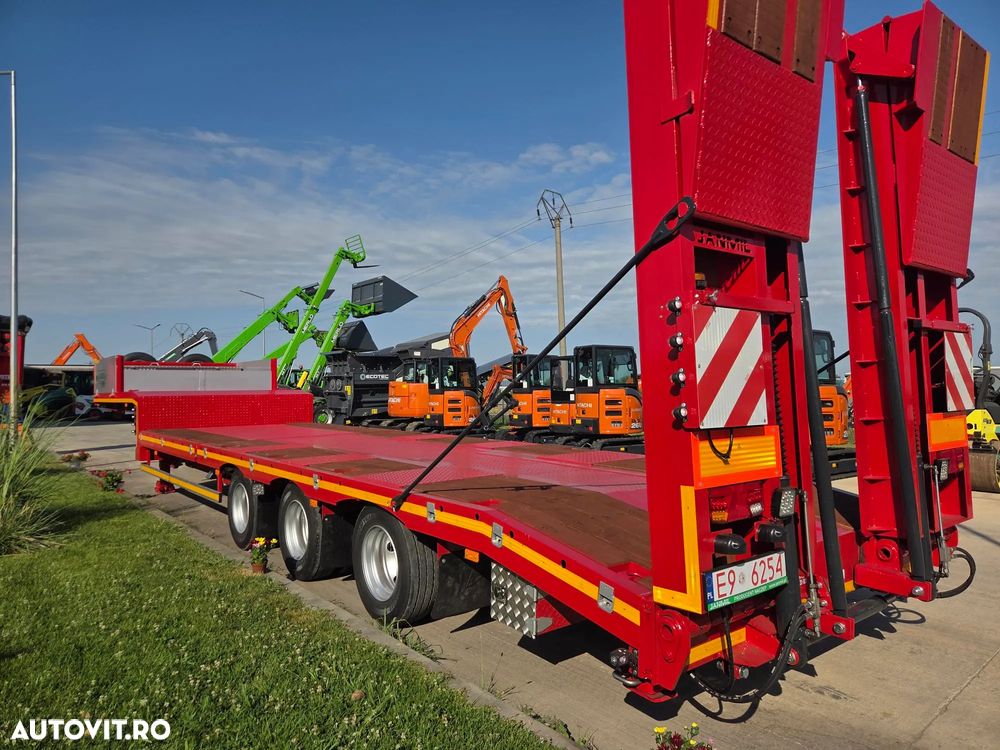 Janmil TRAILER 3 axe FULL OPTION-NOU, 2026, rampe DUBLE, lemne pt extensii latime la 3m, 2 roti rezerva, axe SAF, anv Goodyear, TROLIIU, cutie depozitare, obloane pe gatul de lebada, Carte identitate RAR, Podea rabatabila, posibil leasing-PROMOTIE 58.900eur - 16
