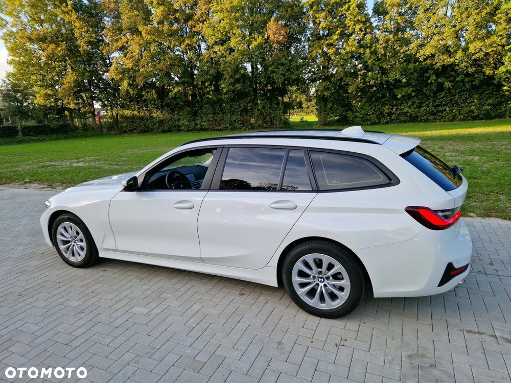 BMW Seria 3 318d Advantage - 12