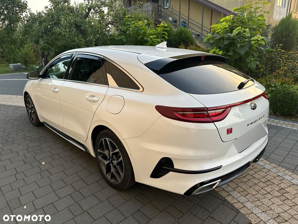 Kia ProCeed 1.6 CRDi GT Line DCT - 14