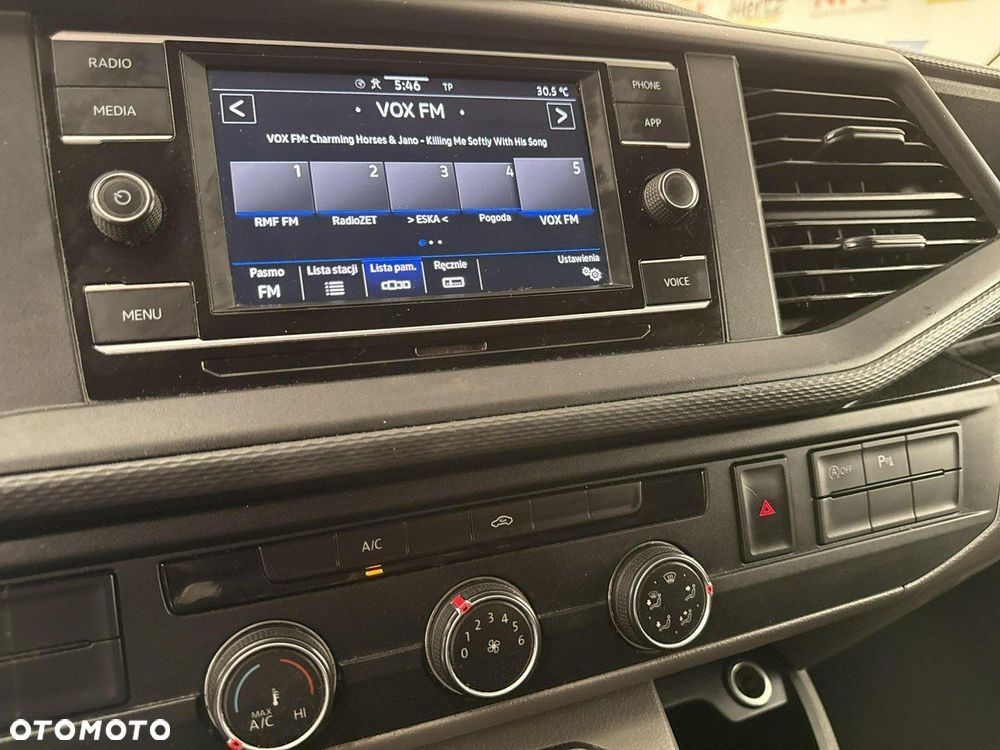 Volkswagen Transporter - 23