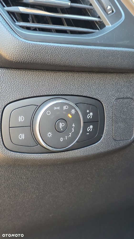 Ford Focus 1.5 EcoBlue Titanium - 13